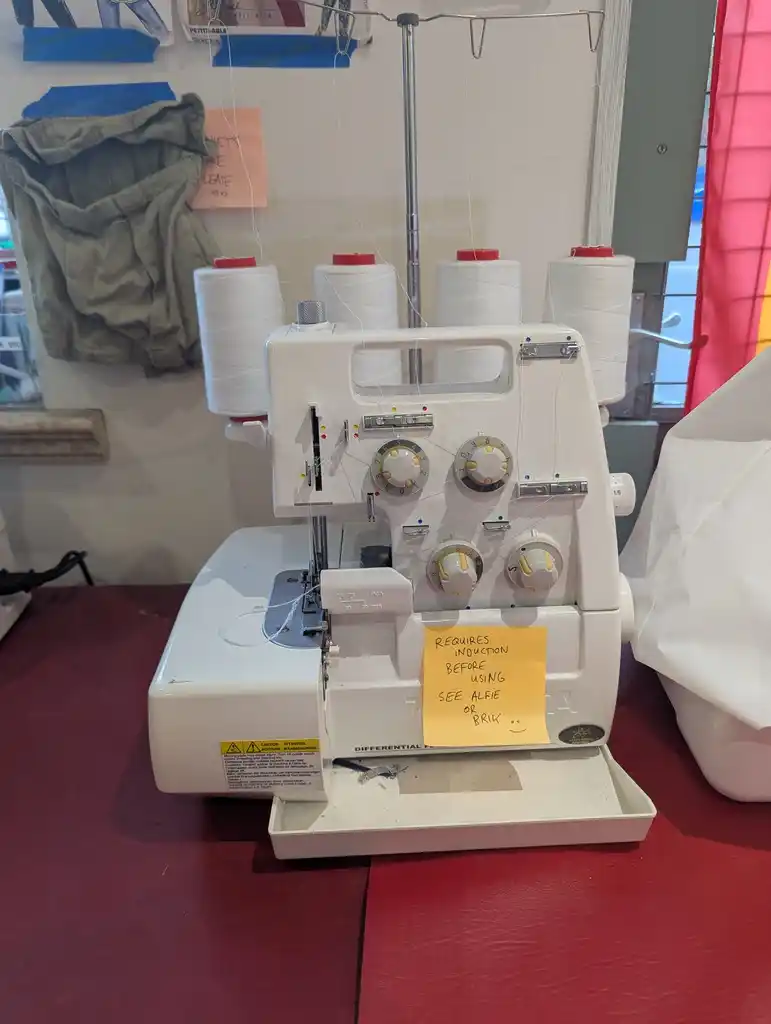20261005_overlocker.webp