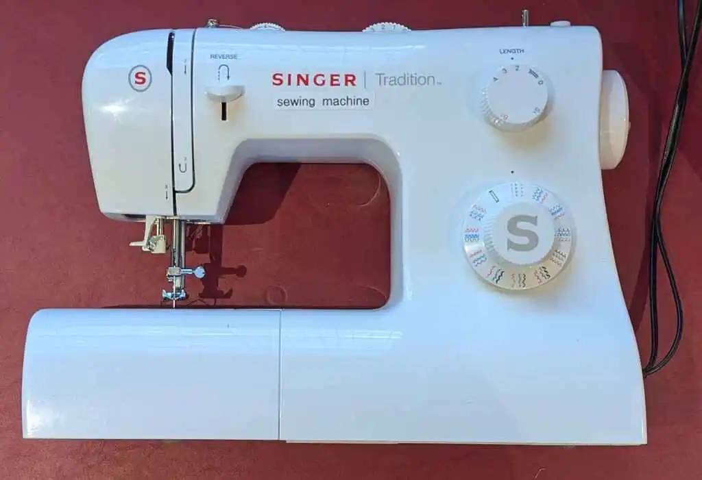 20261005_sewingmachine.webp