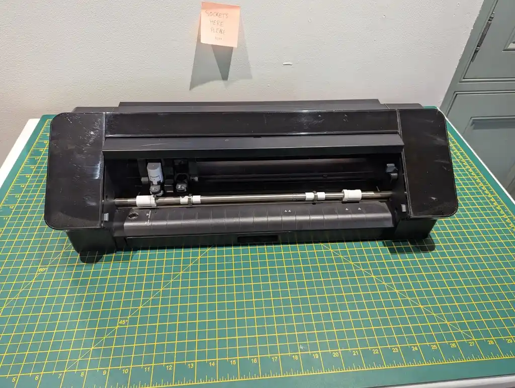 20261005_vinylcutter.webp